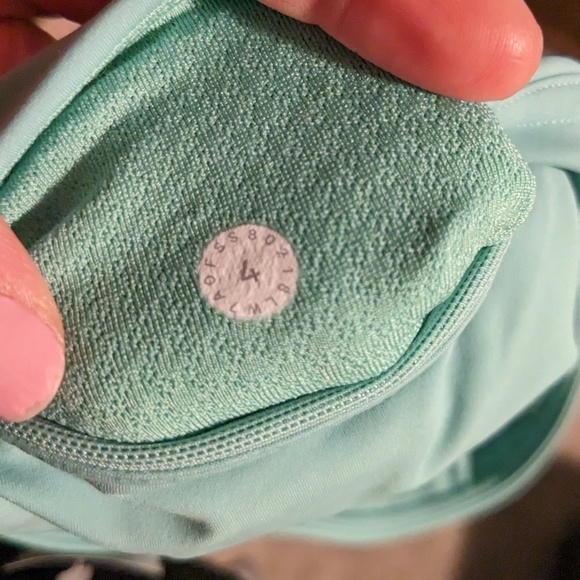 Lululemon On Pace Short size 4 - Picture 8 of 8